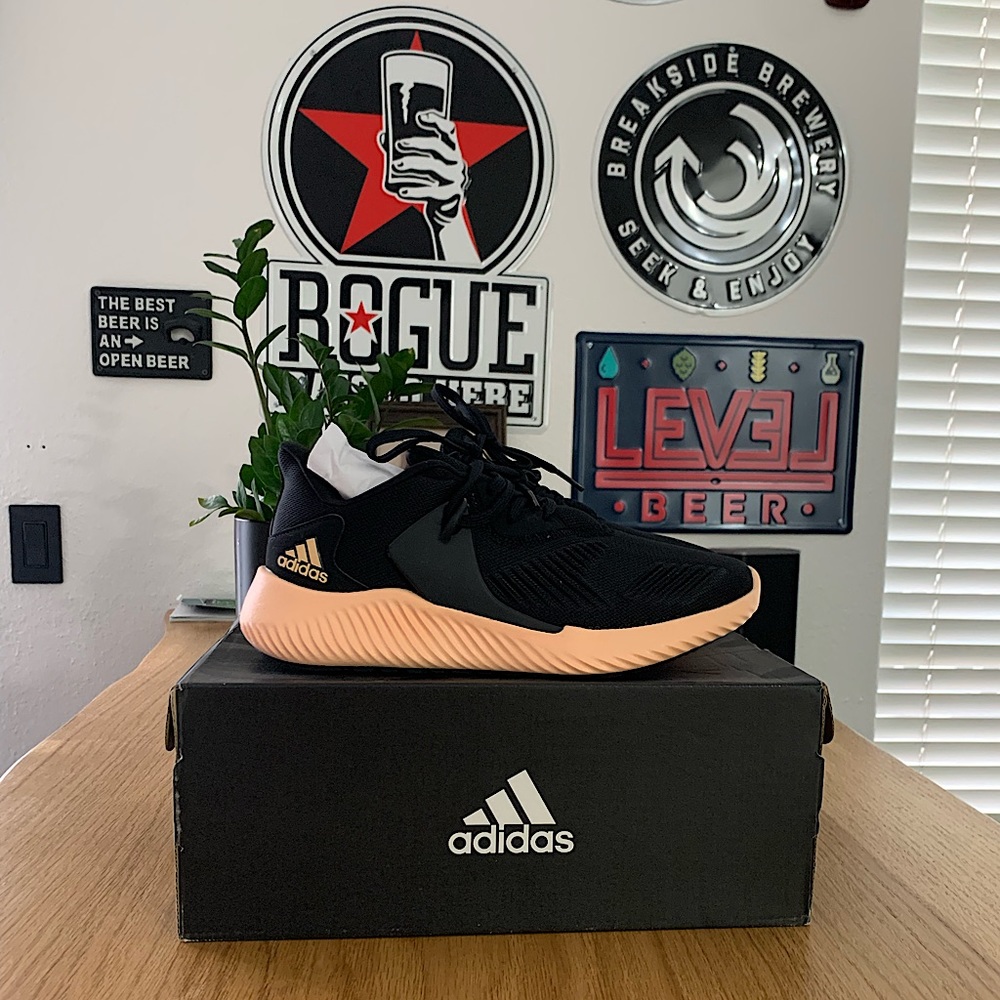 NWT Addidas Alphabounce rc 2 w running shoes